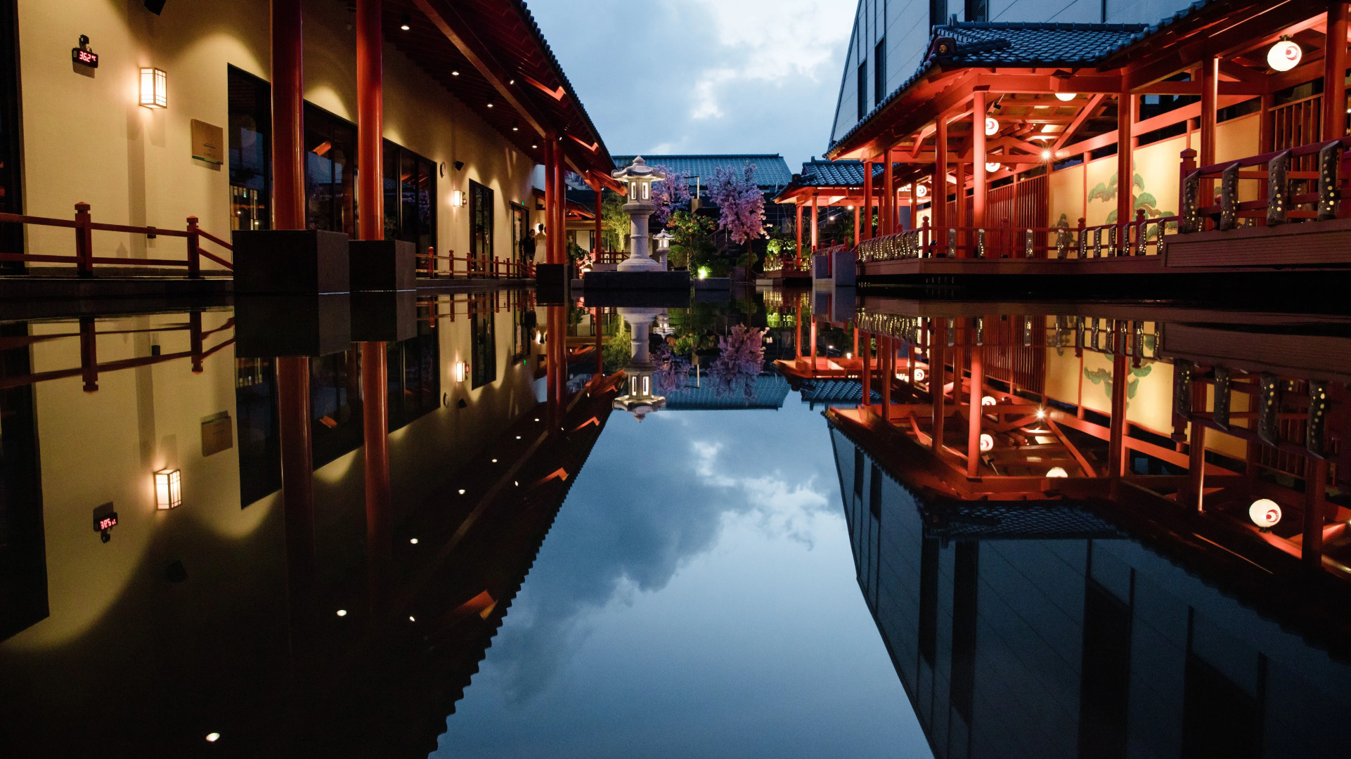 Курортный отель Da Nang  Mikazuki Japanese Resorts and Spa