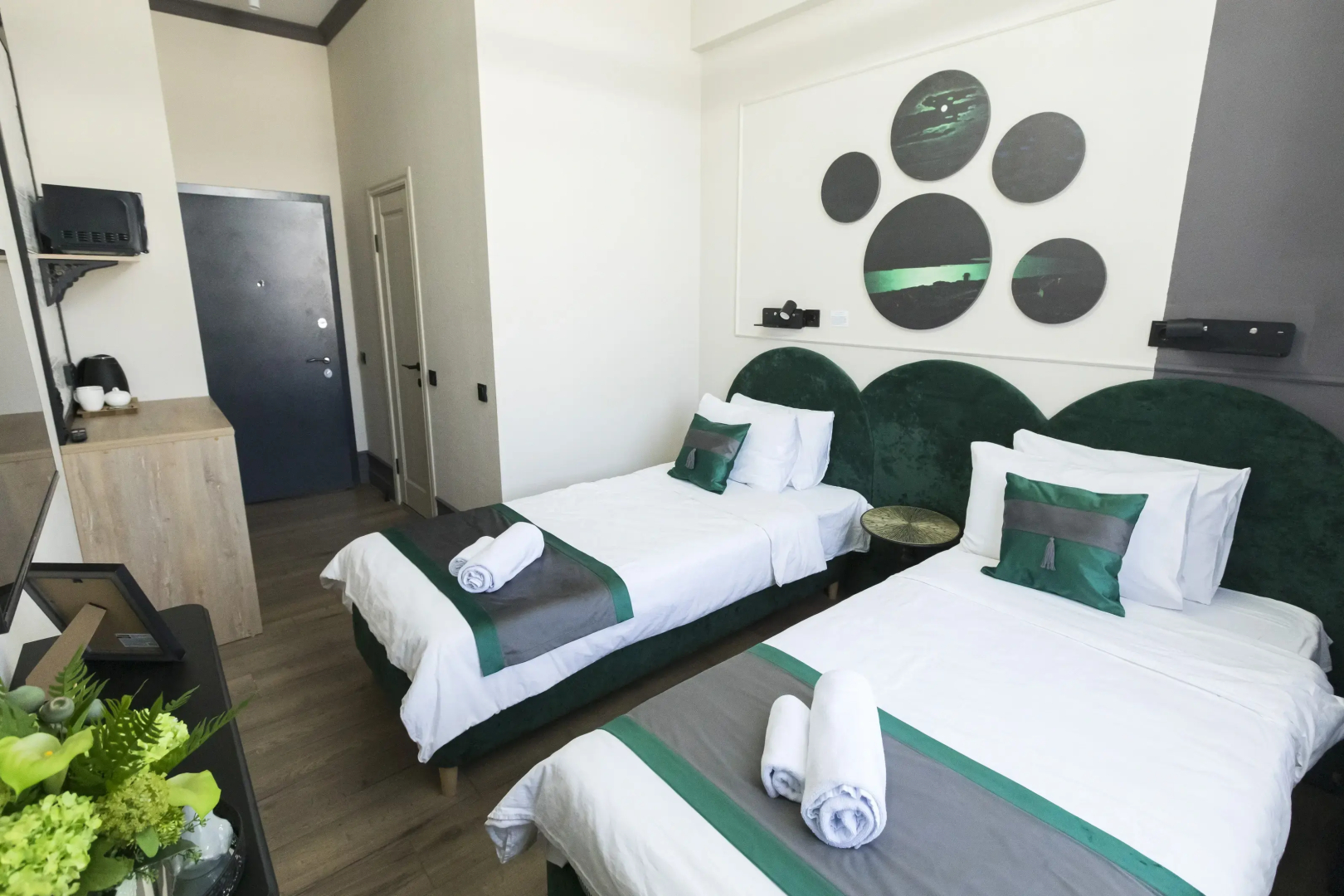 Отель "Перрон"