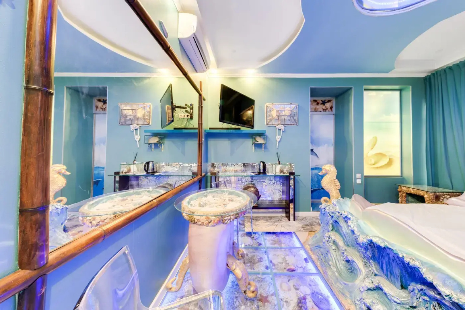 Отель Времена Года