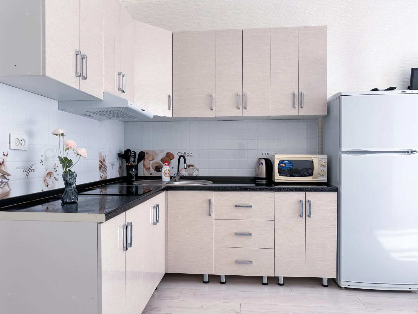 Апартаменты Светлая, уютная квартира в 10 мин от Мега парк (646)