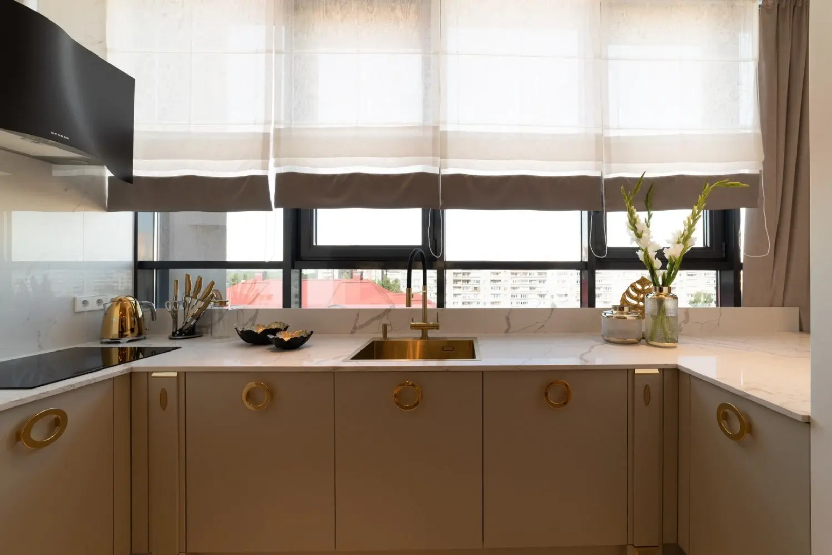 НаМореApartment's Квартира Роскошная с видом на Нижнее Озеро