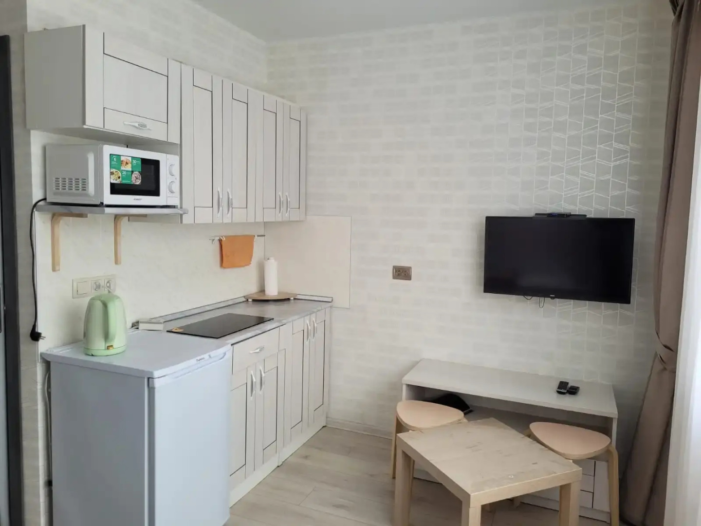 Мебелированные комнаты с мини-кухней