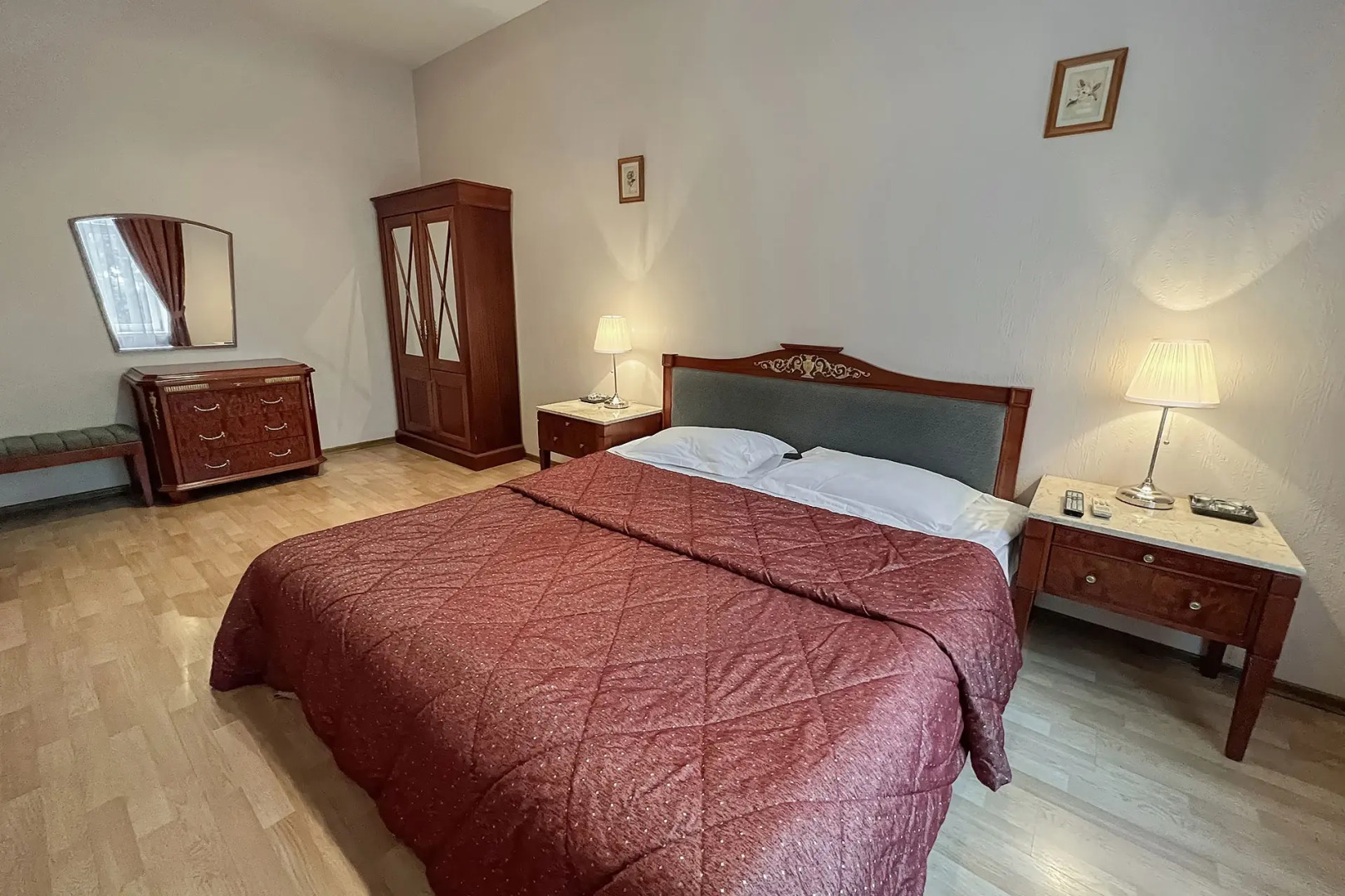 Отель Друзья Обухов