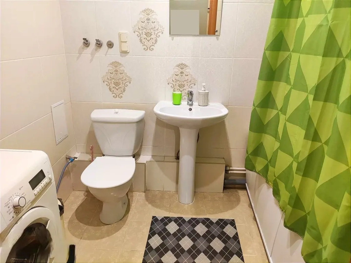 Квартира Изумруд Гостиный Дворъ и Ко на Щорса 103