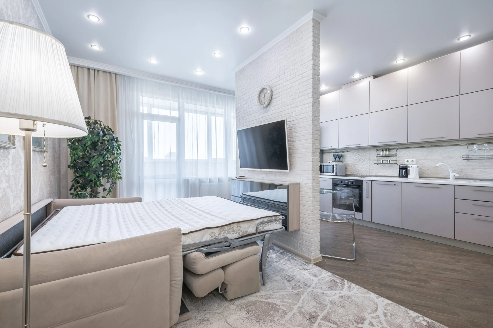 Апартаменты Admiral nearby Hilton 5