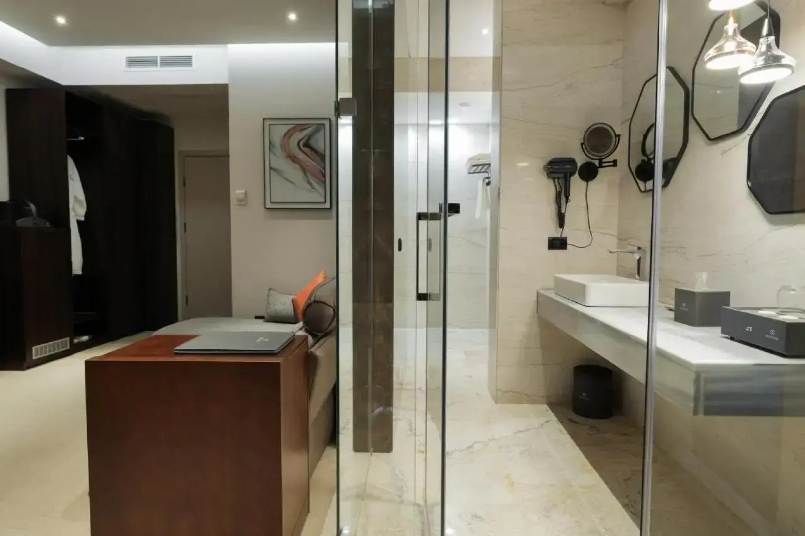 Mounthree Resort Hotel