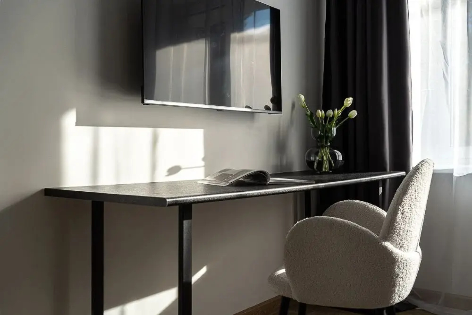 Апартаменты Monochrome от Сети Good Vibes Apartments