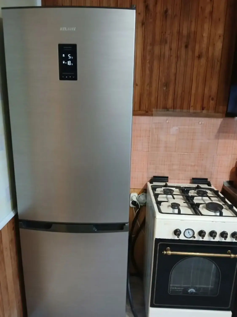 Частный Дом в Центpе Дeревни Взвад