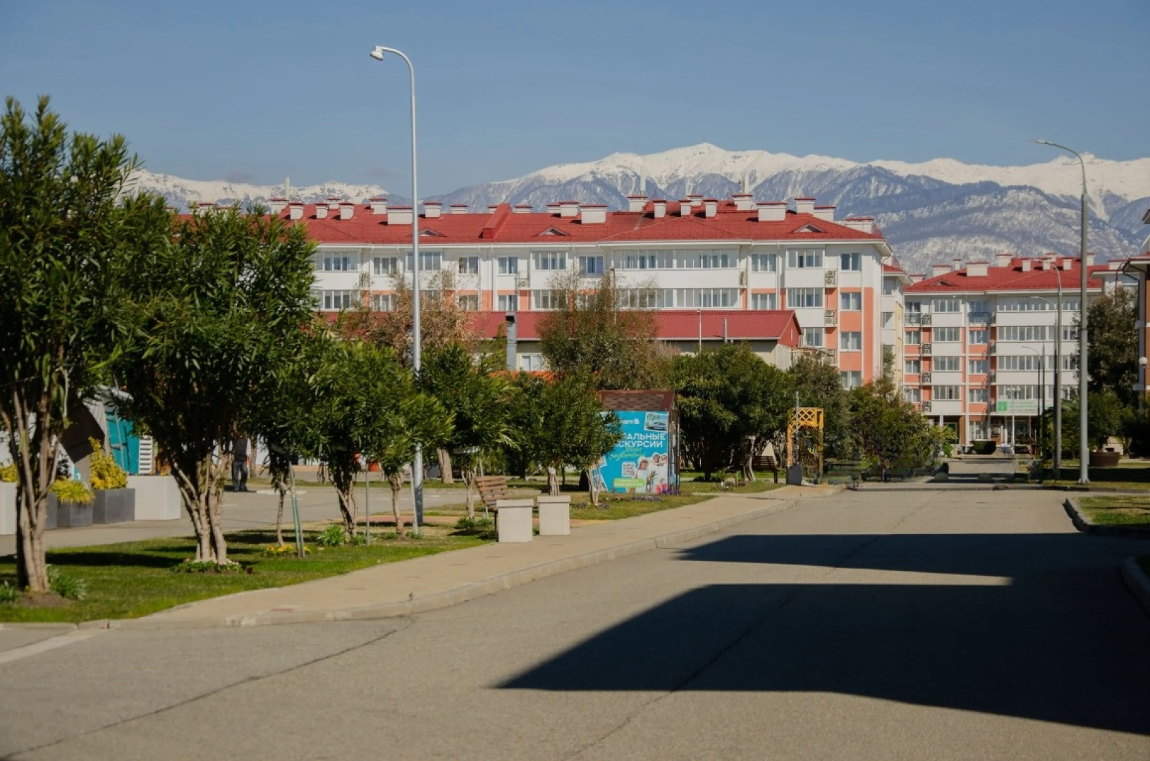 Квартира для 4х гостей в минуте от моря с оборудованной кухонной зоной и просторным душем