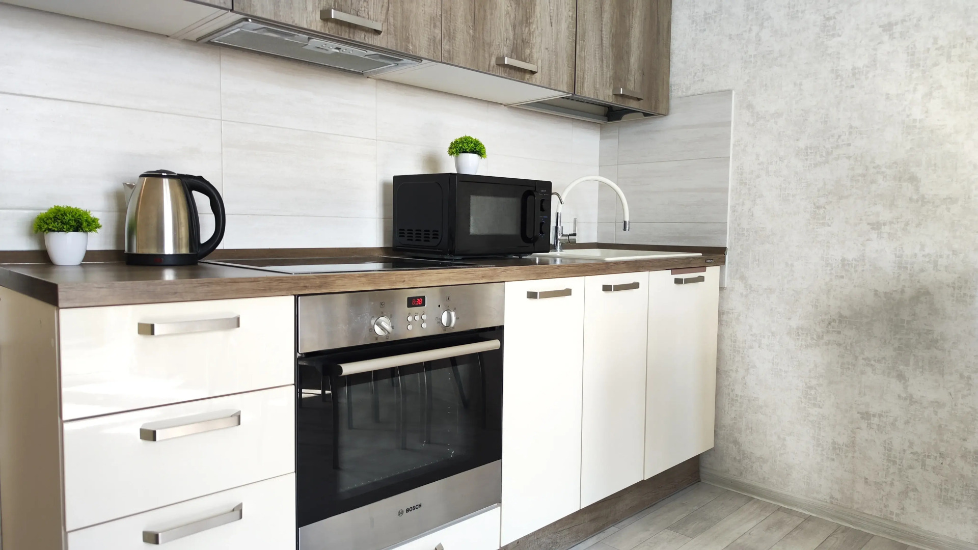 Апартаменты Panda Home с видом на мост влюблённых