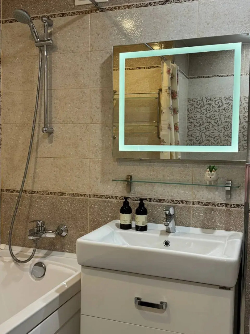 Квартира КвартРента НН на Большой Покровской (наш Арбат)