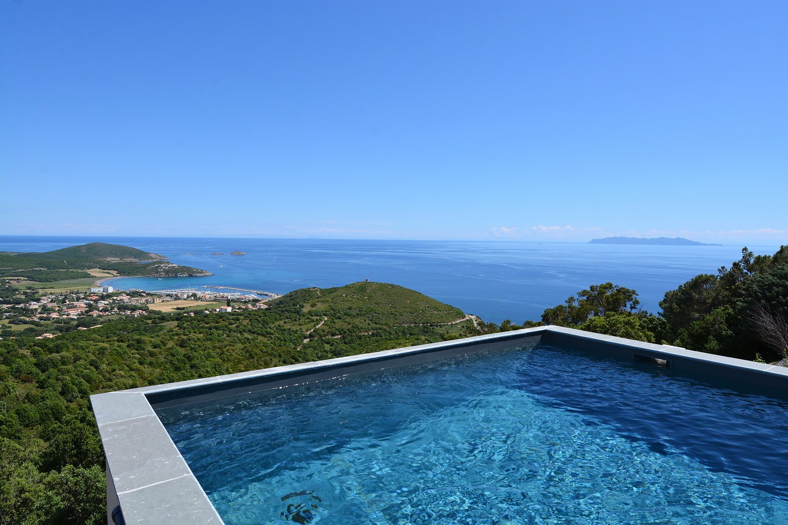 Отель Le Tomino