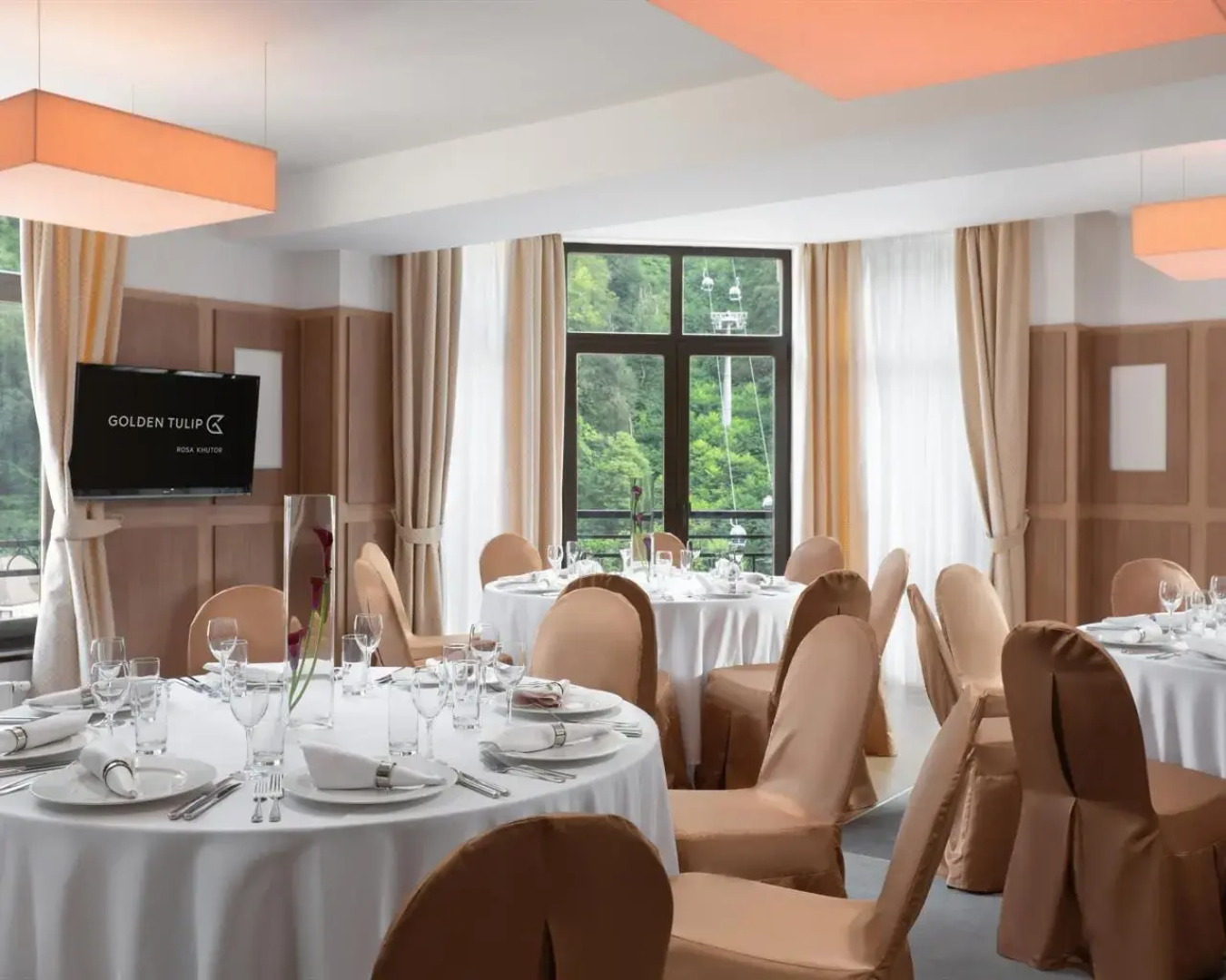 Отель Golden Tulip