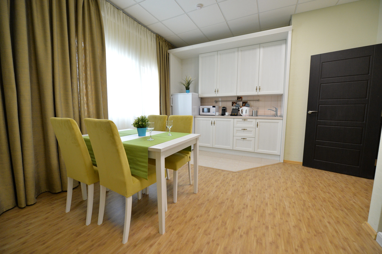 Апартаменты Необыкновенный дом 4