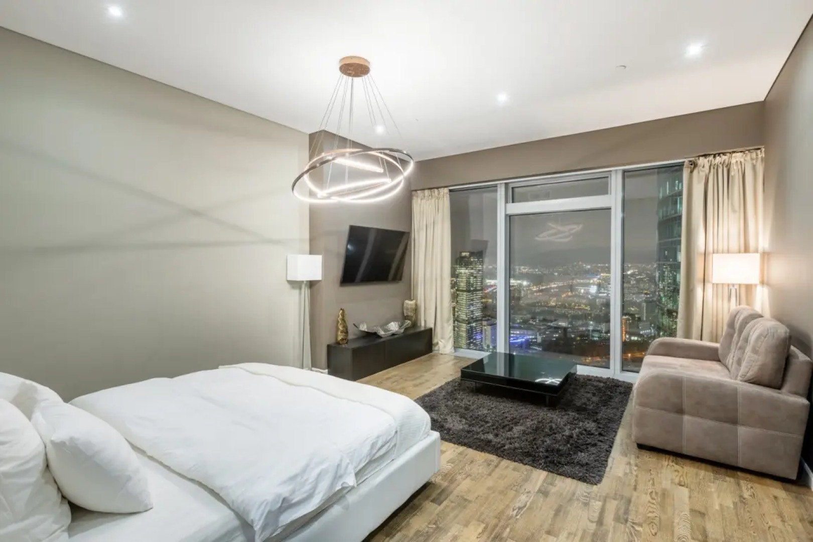 Rockmond 48 Junior Suite 12