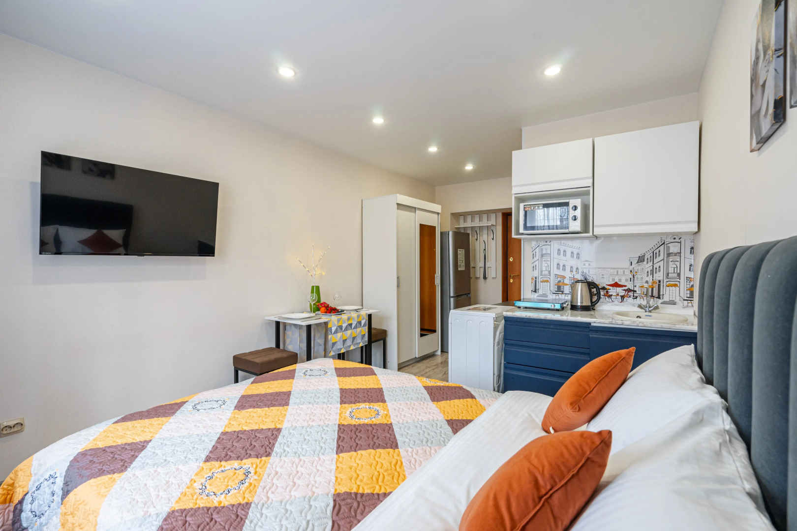 Апартаменты Уютная студия на проспекте Космонавтов