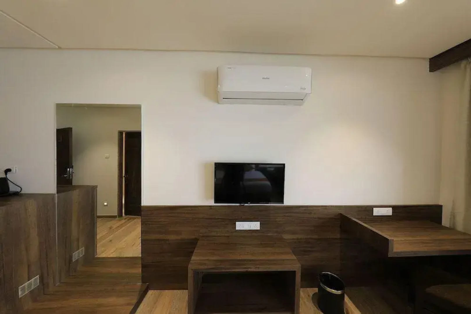 Отель The Byke Suraj Club