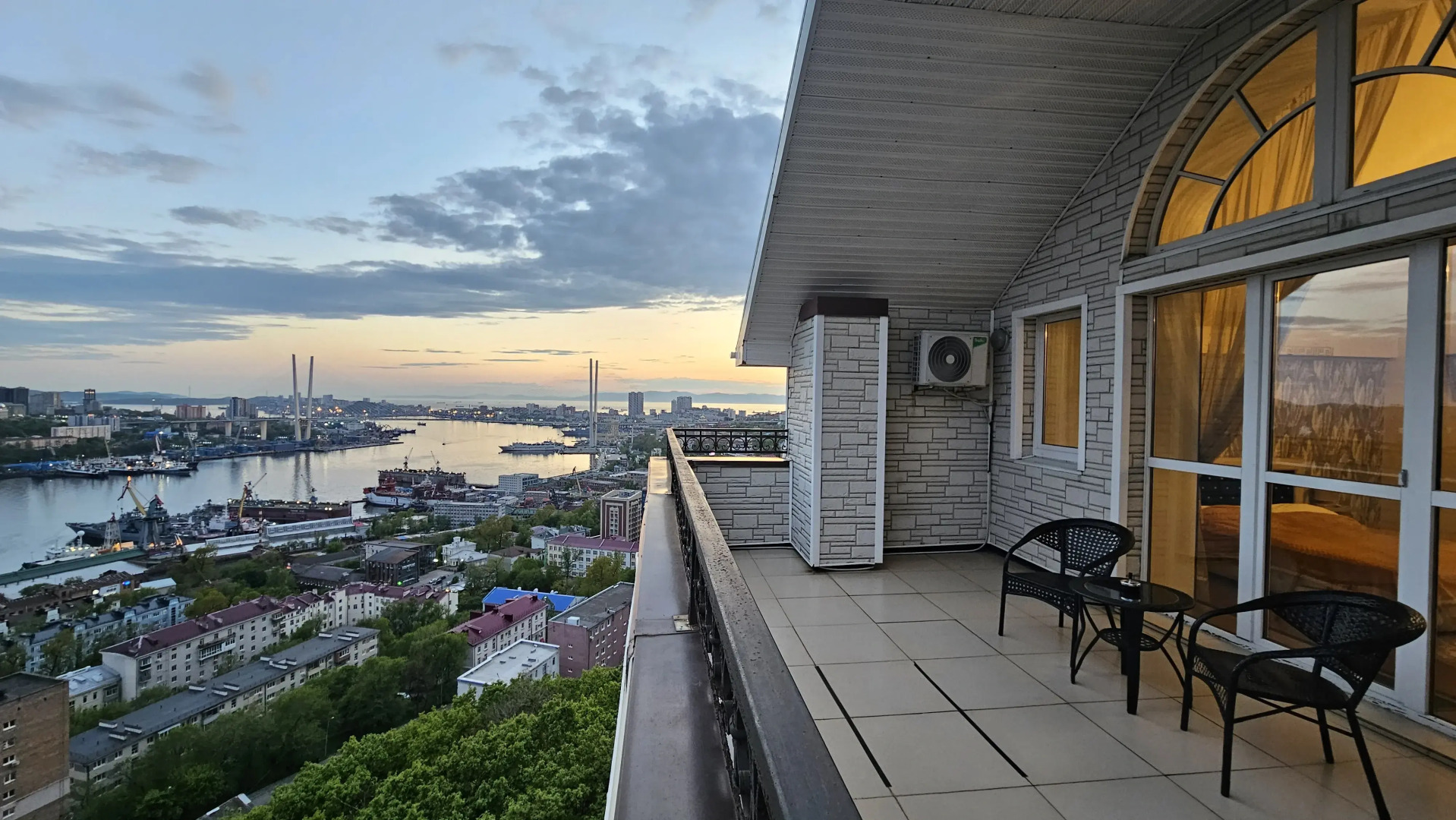 Квартира Золотой с Террасой Вид на Море без Кухни