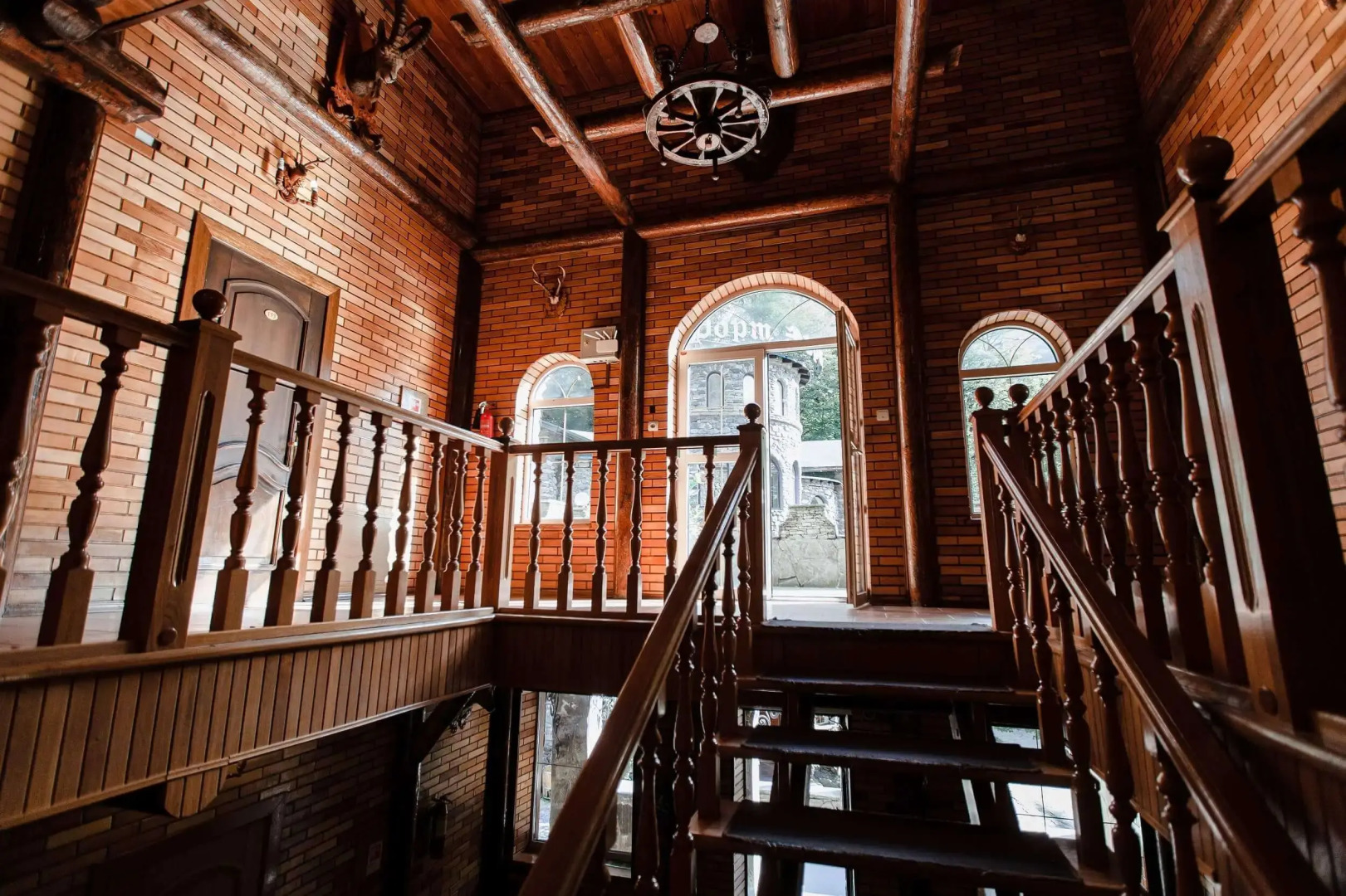 Отель Форт Эврика