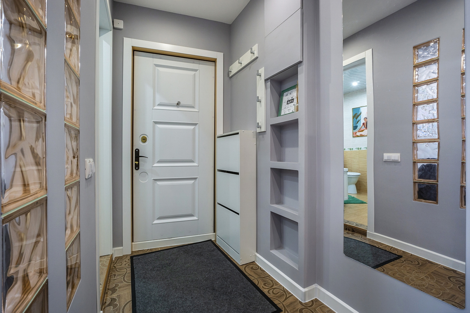 Квартира трехкомнатная Queenstay Остров мечты на Коломенской