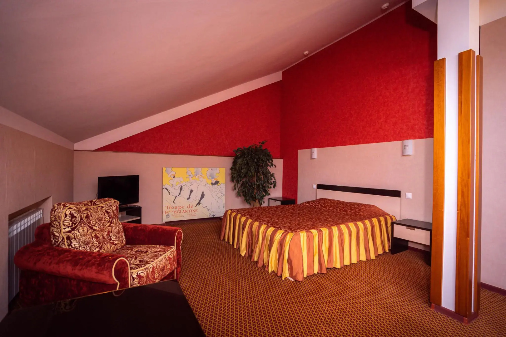 Отель Саврасовская