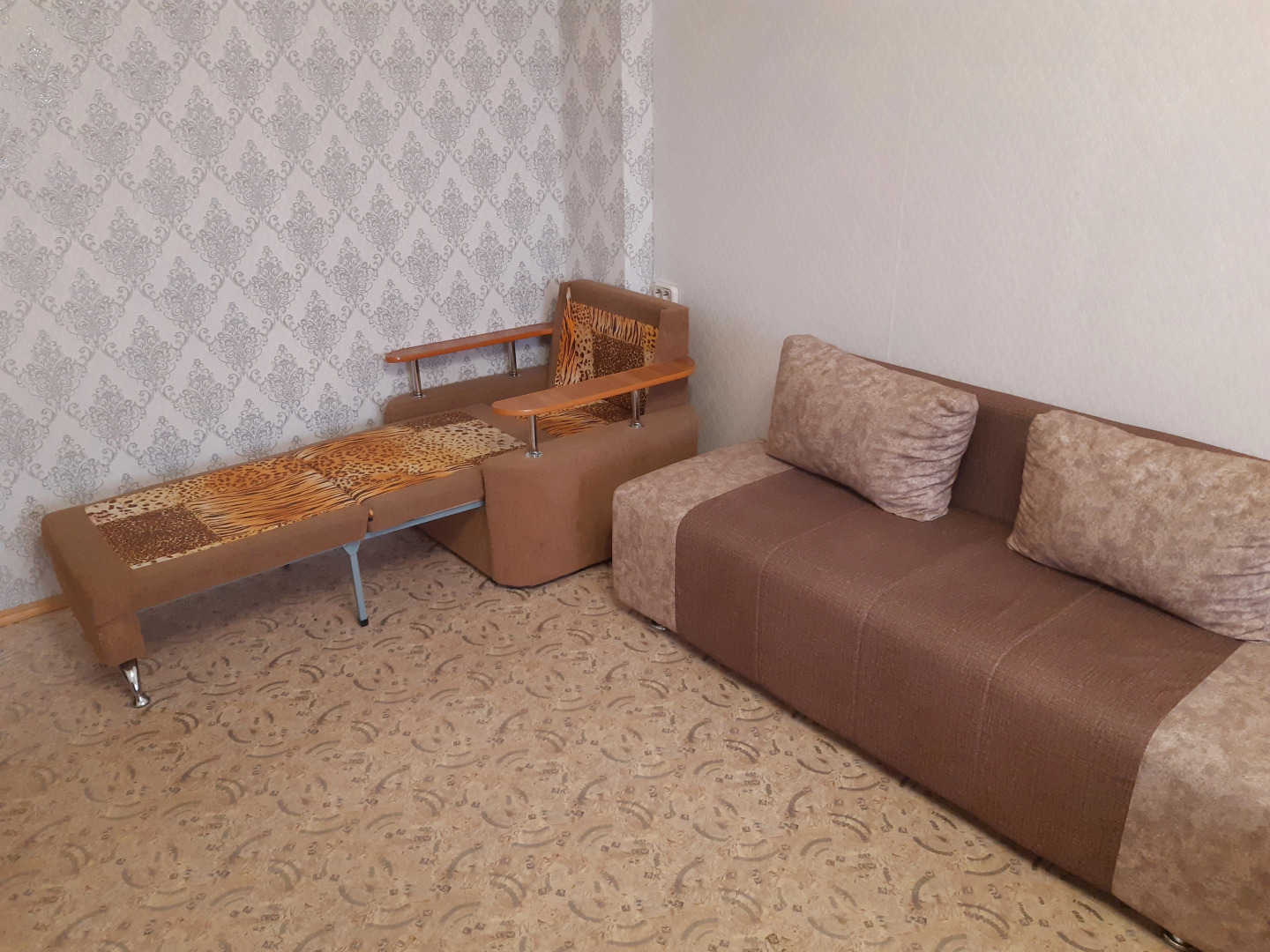 Апартаменты Мира 26