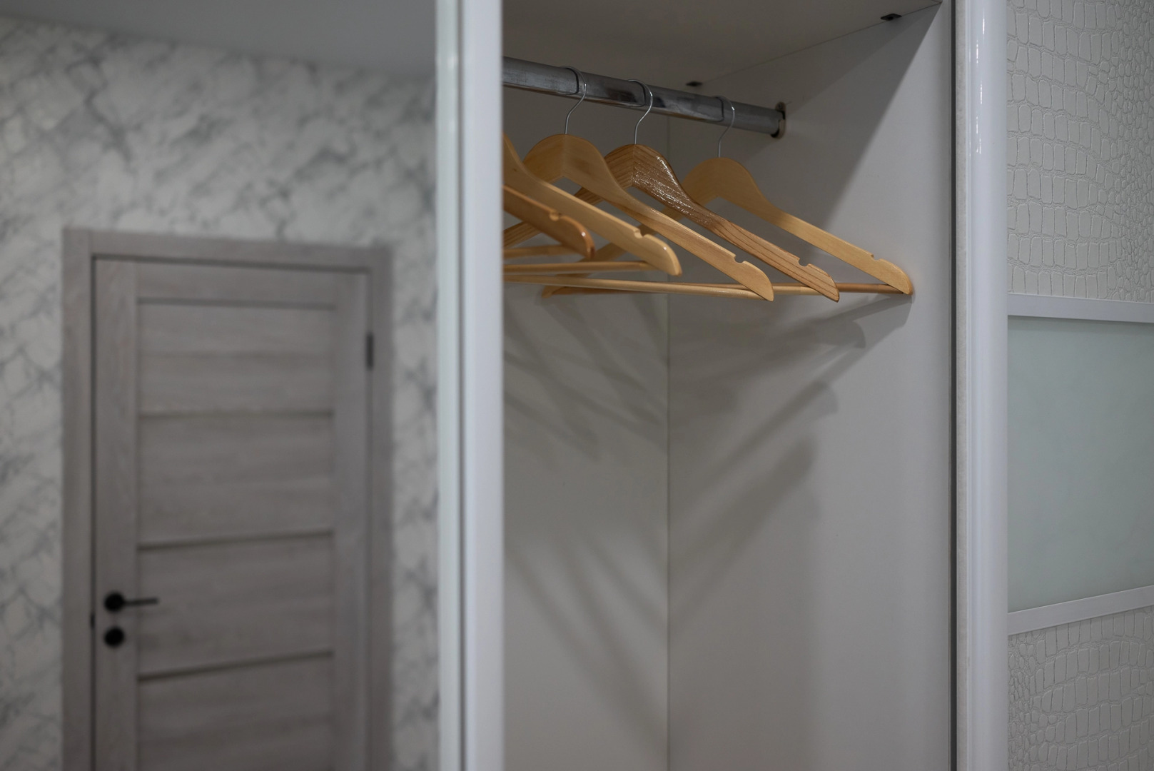 Апартаменты Unique Apart Канарейка напротив ЛДК и Кузбасс-Арены на 1-ой Заречной 9