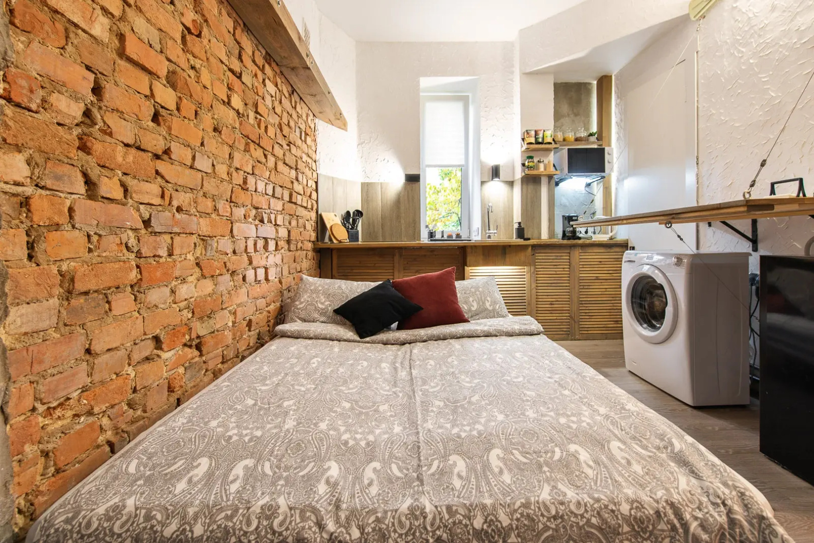 Квартира с парковкой и отдельным входом