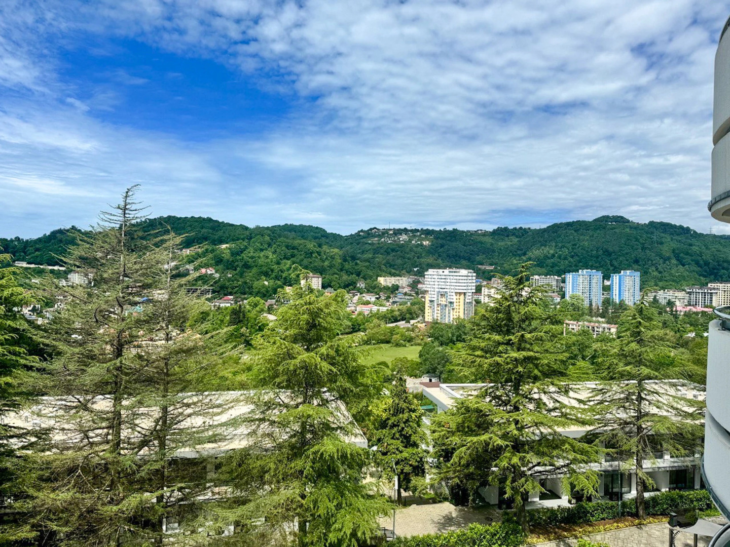 Апартаменты в отеле с видом на море. Космос 522