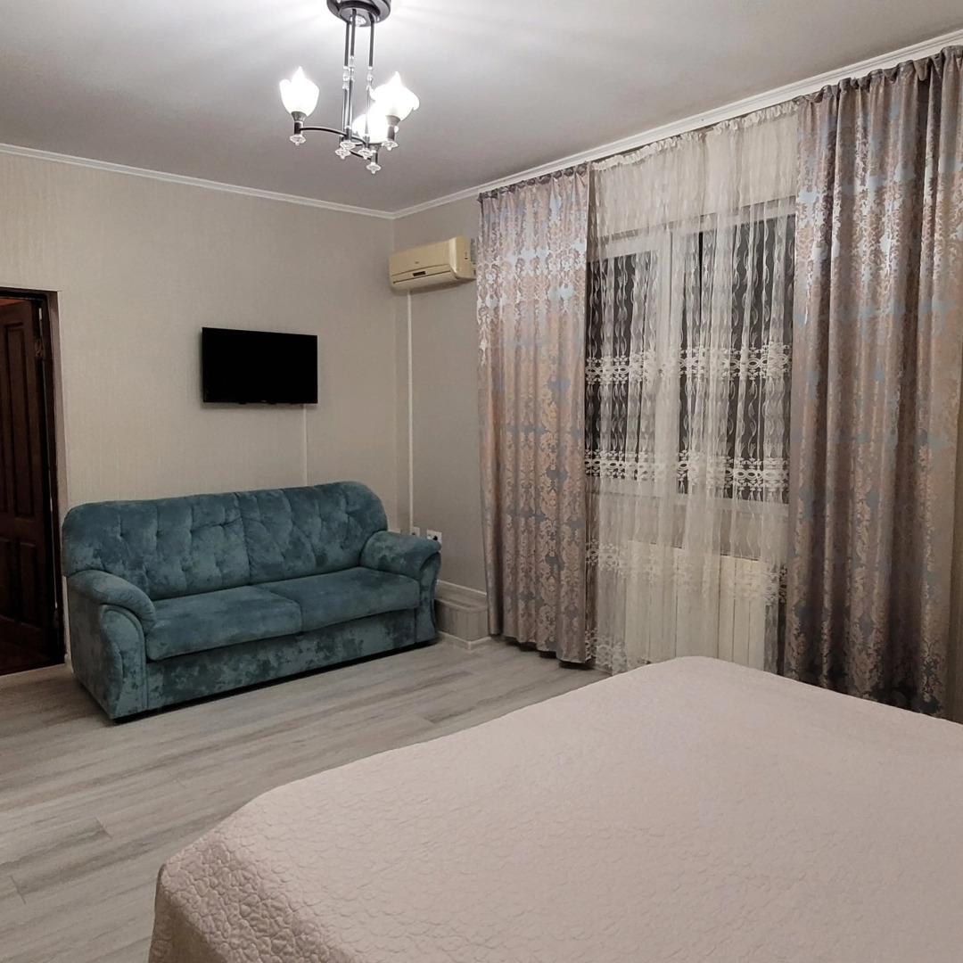 Апартаменты Кубанская 12/8