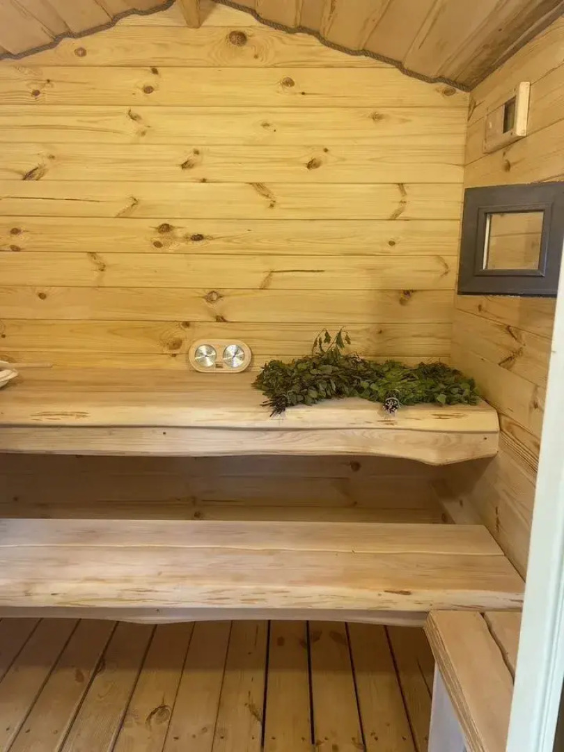 Частный дом А-фрeйм с баней и артезиaнским бaсceйном