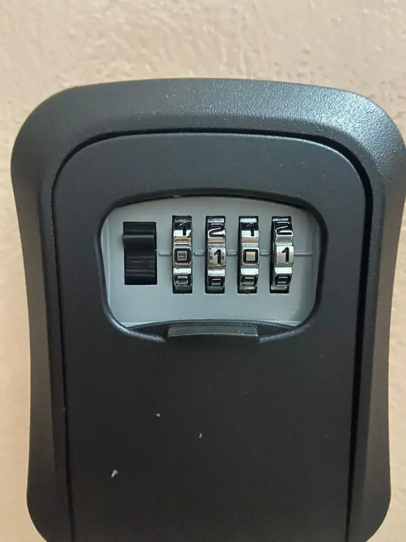 Квартира На Улице Помяловского