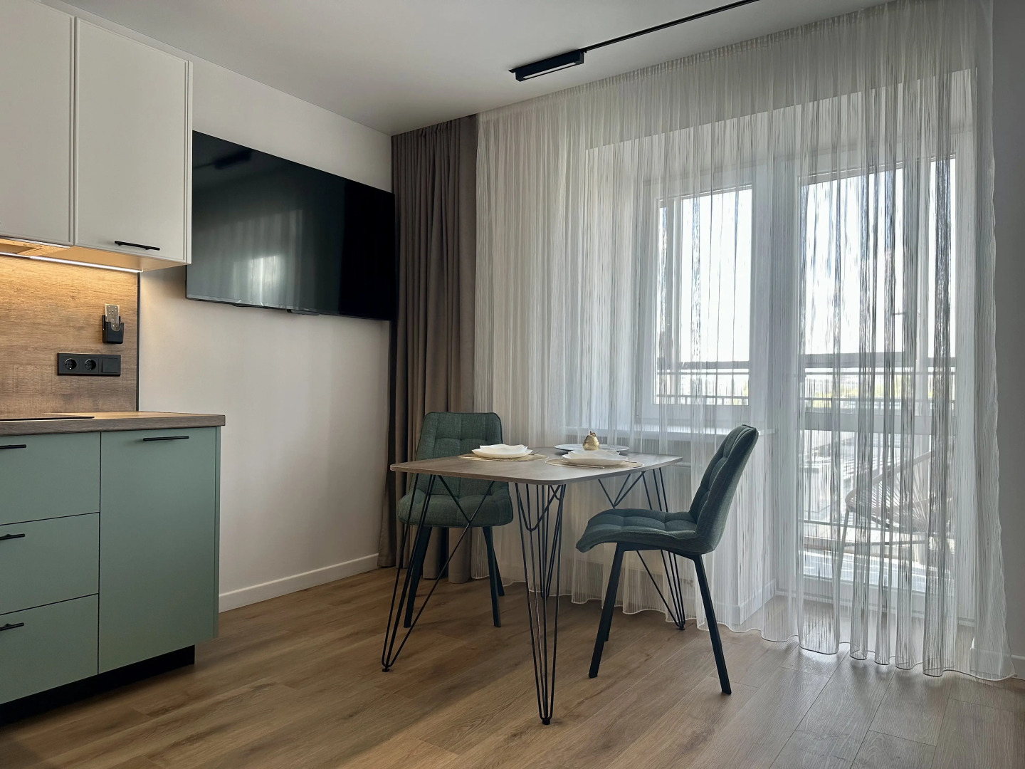 Квартира Happy Mercury просторная студия рядом с метро недалеко от центра