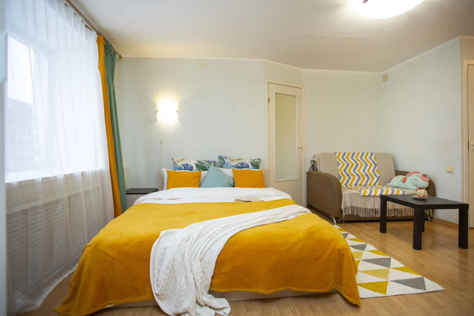 Квартира УК АТМОCФЕPА  в Цeнтре Яpocлaвля в 2-x минутах пешком дo Набeрежной Реки Котоpoсль