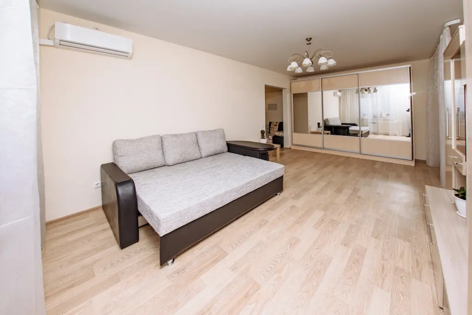 Апартаменты One-bedroom in the center of Orenburg Lukiana Popova 103