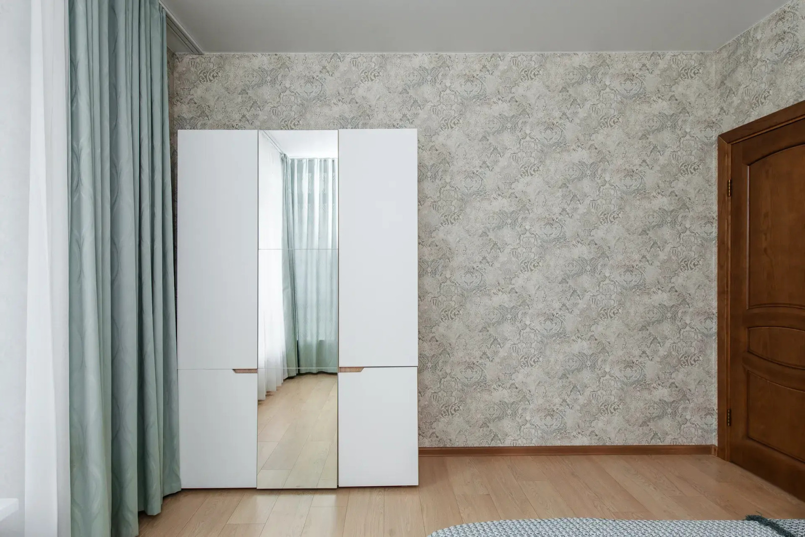 Апартаменты Unique Apart Байкал напротив ЛДК на Притомском 25/2