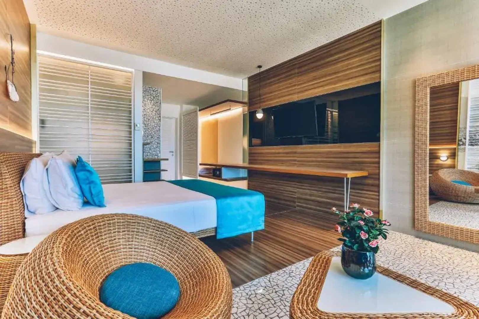 Отель Carine Kumbor Superior