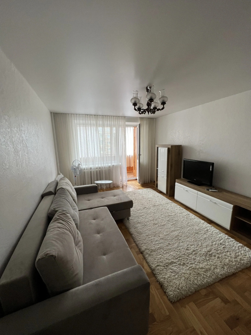 Квартира 1-ком, Ул. Максима Танка 4, ст.м Фрунзенская