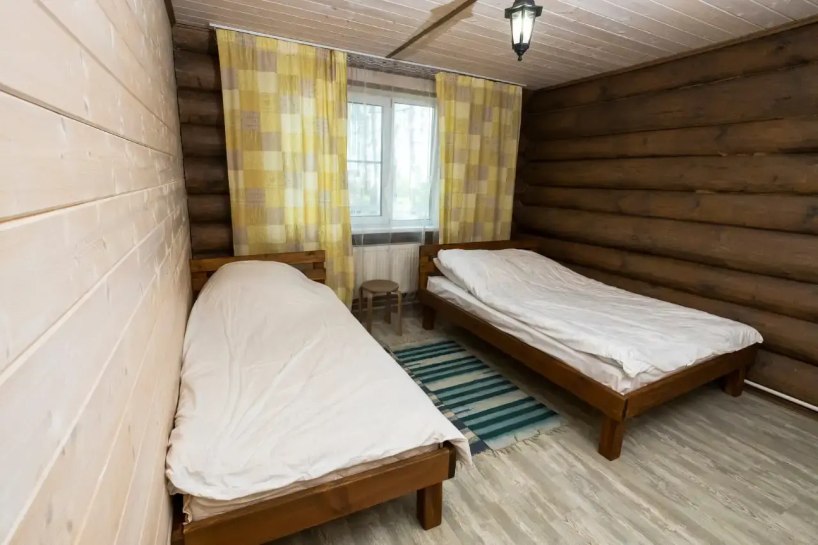 Частный дом в лесу у реки Пра на первой береговой линии