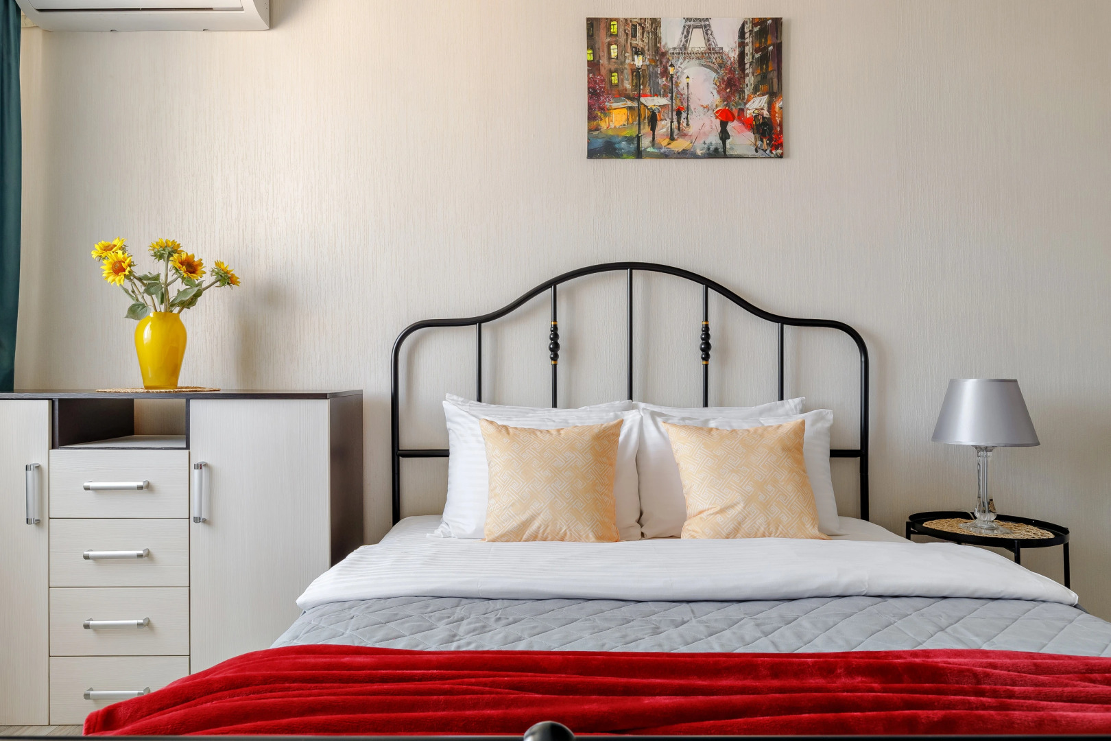 Апартаменты на улице Коммунаров 270