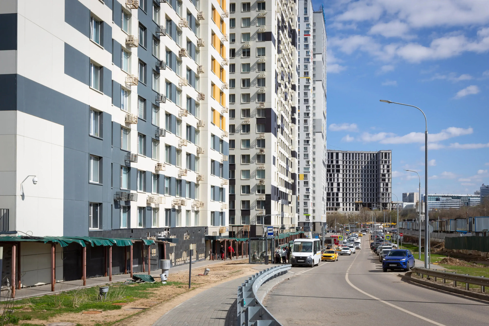 Апартаменты Life Apartments ЖК Спутник, рядом Экспоцентр и ТЦ Vegas