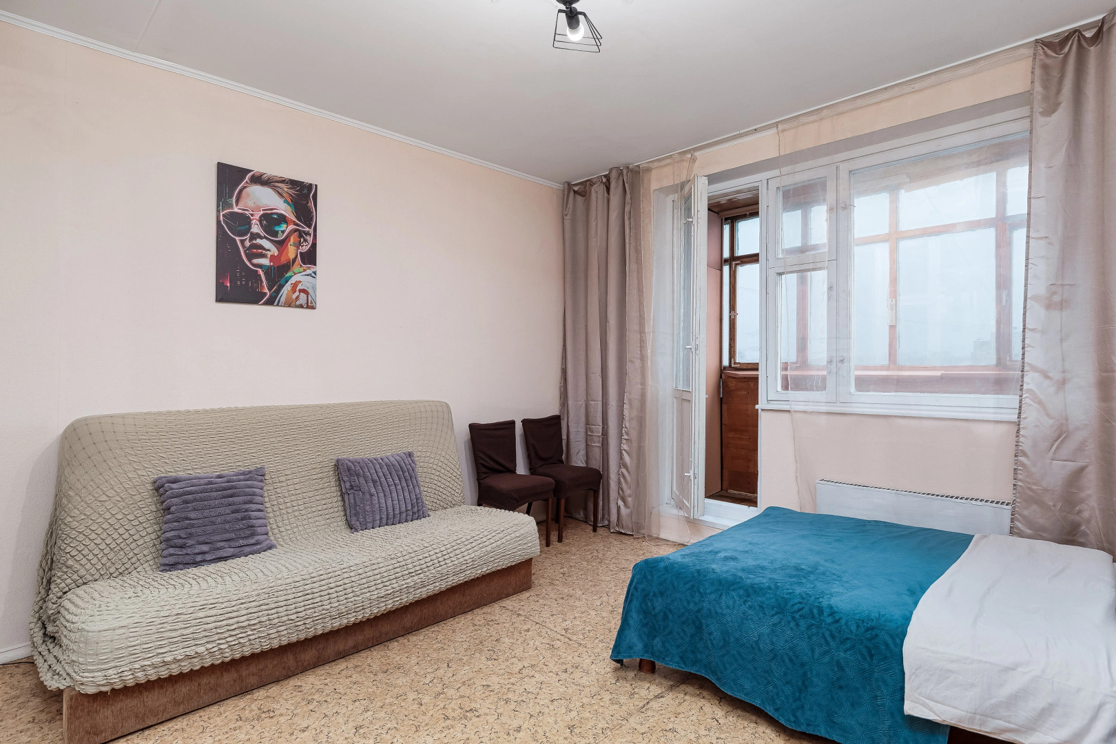 Апартаменты Просторная квартира на 4-х метро Марьино