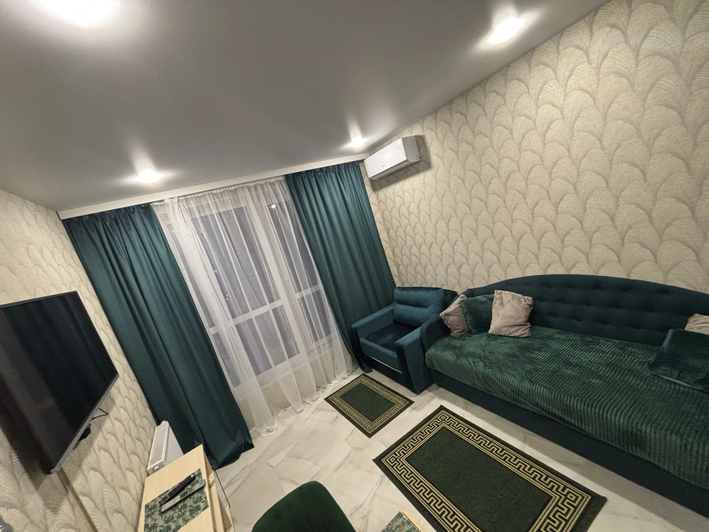 Квартира 2 комнатная на Теслы