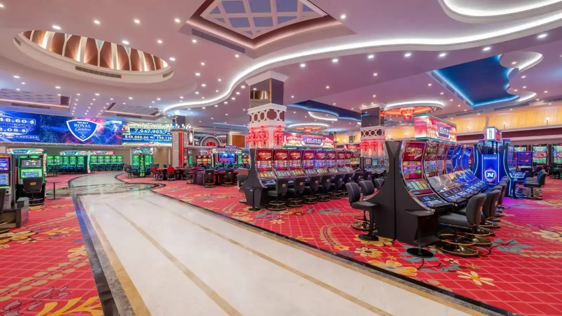 Merit Royal Gardens Hotel & Casino