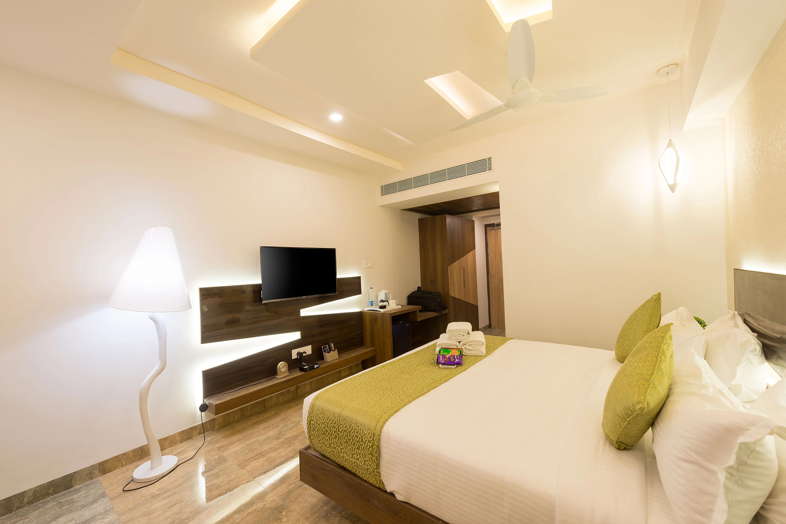 Отель Chenthur Park