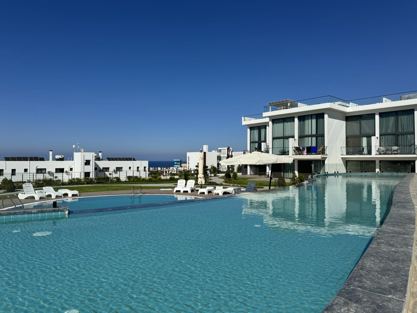 Апартаменты Комфортабельные апартаменты с видом на море