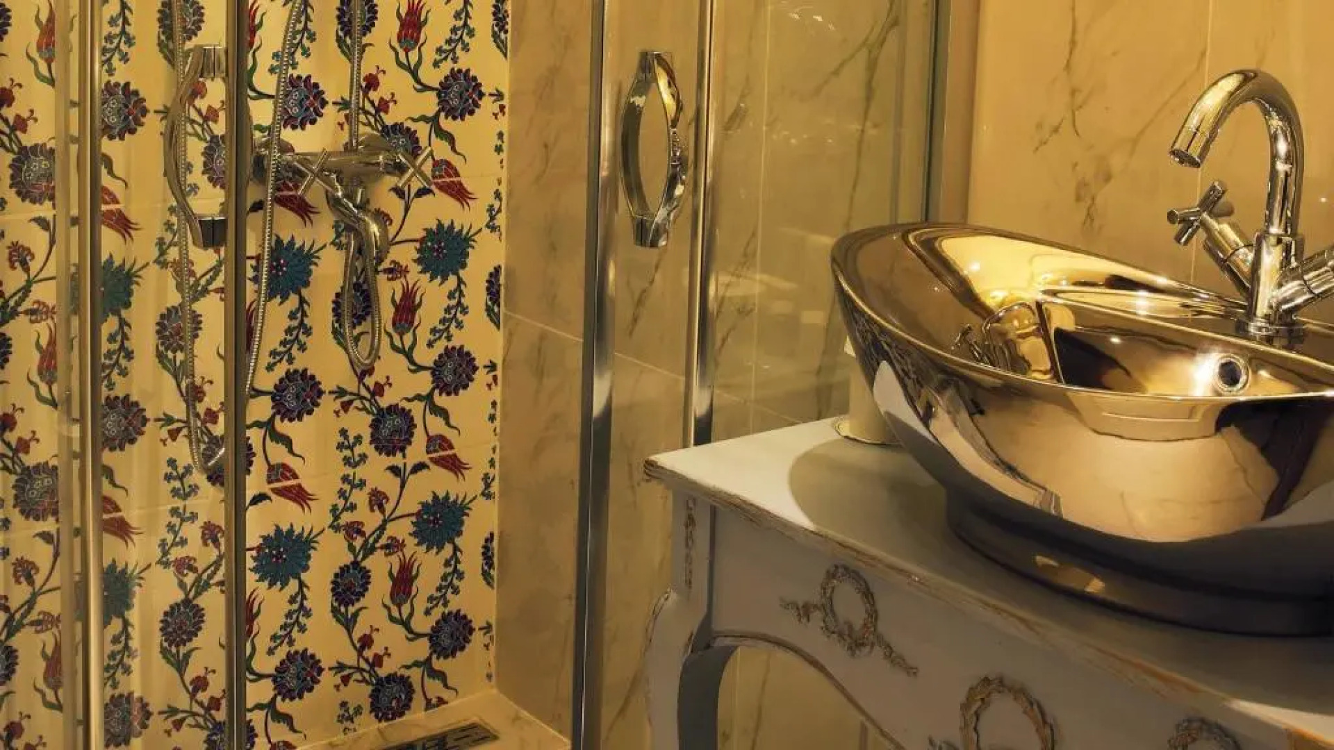 Отель Astek Port