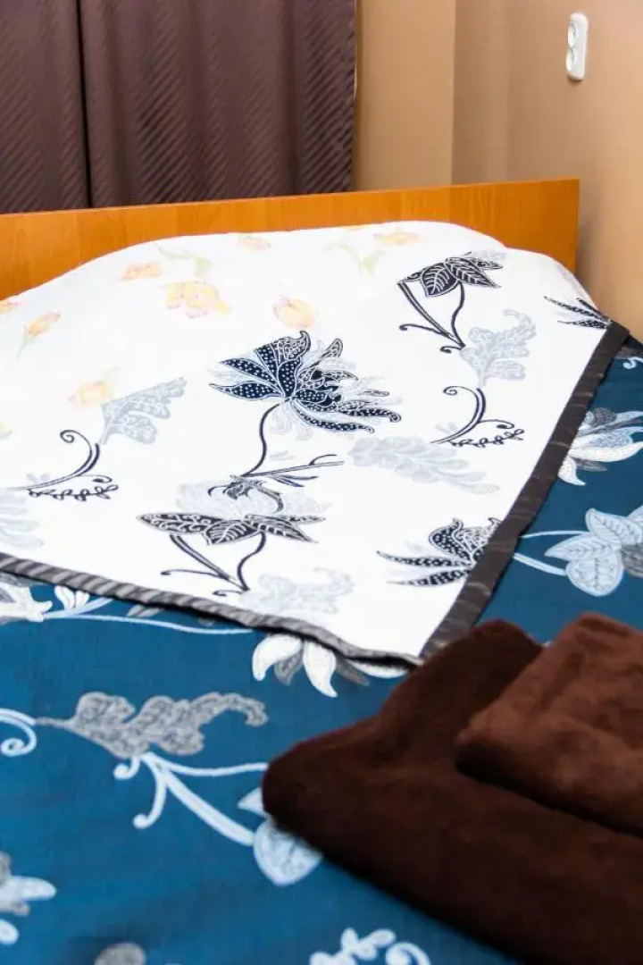 Отель Тахар