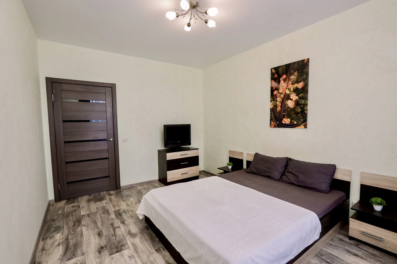 Трехместные апартаменты с Балконом и Видом на Озеро