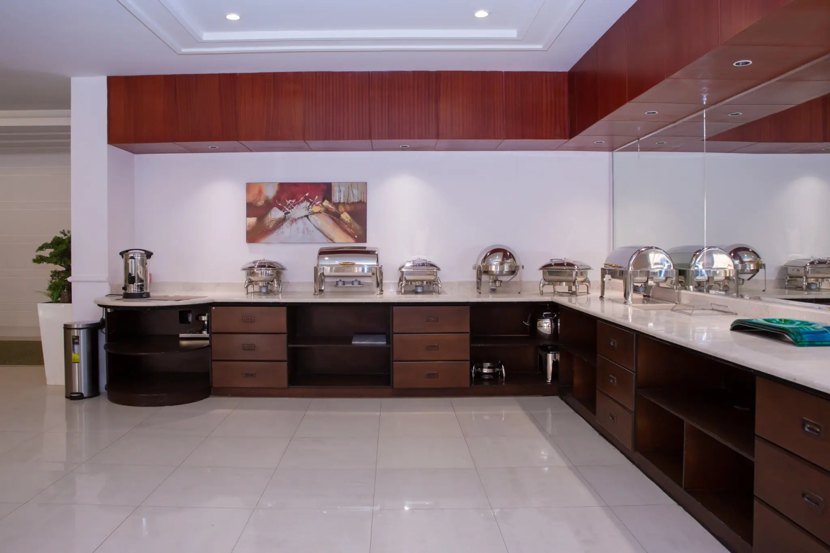 Отель Triple Tree